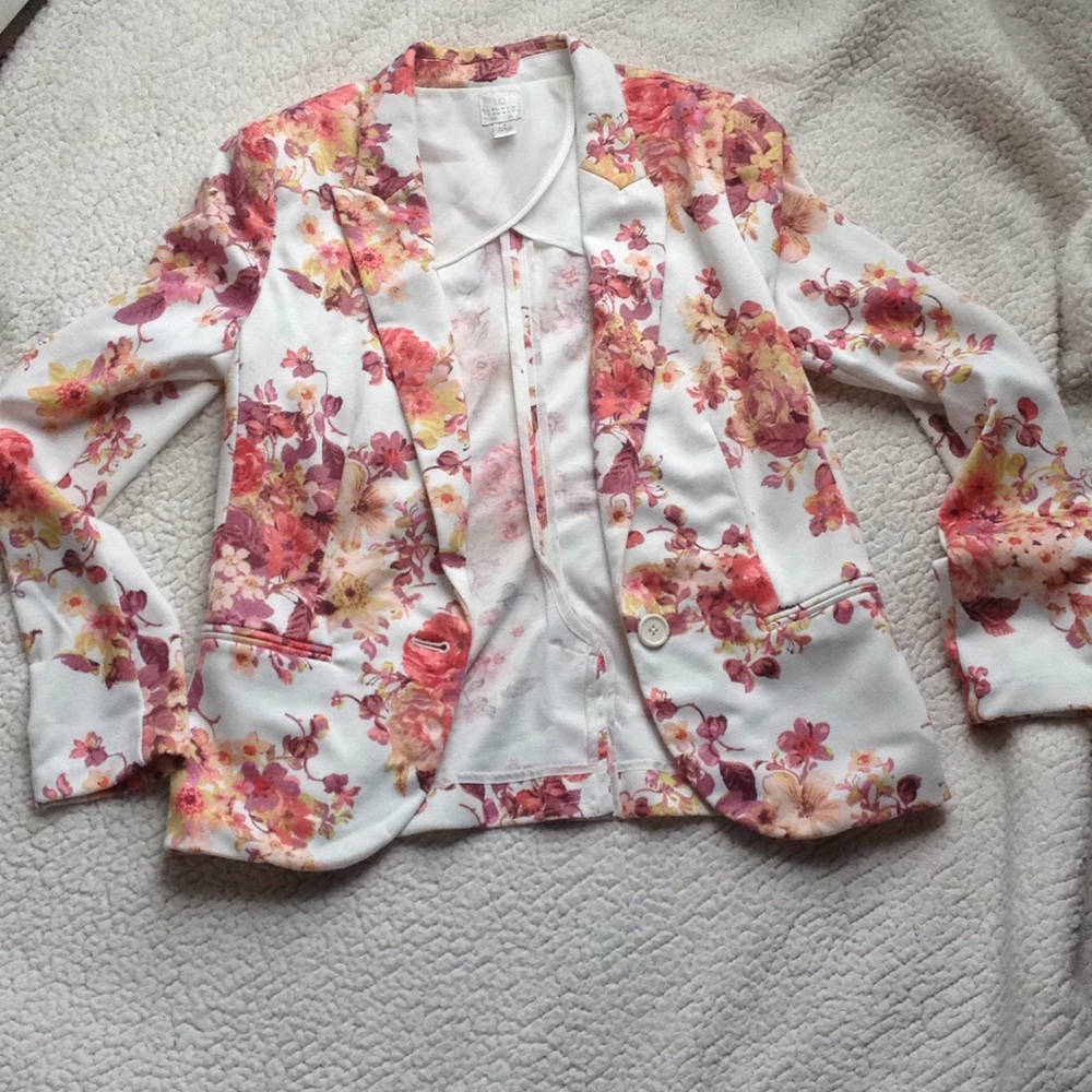 Lauren Conrad Floral Blazer Jacket